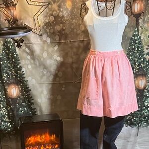 👩🏼‍🍳 Rachel Green–Style Apron — ’90s Café Core — Red — Central Perk Energy / B